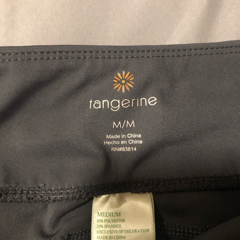 Tangerine cropped leggings